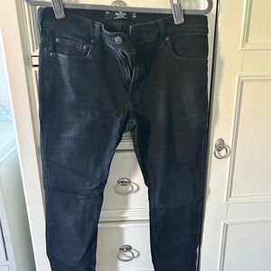Lightly used men’s Hollister jeans